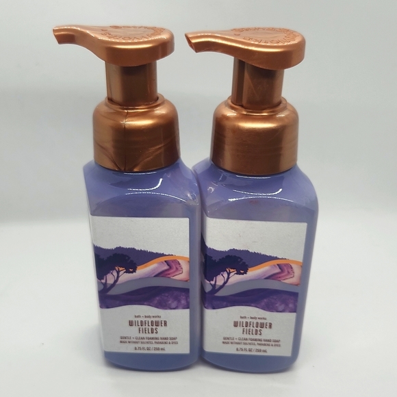 Bath & Body Works Sale Wildflower Fields Gentle & Clean Foaming Hand Soap x2 New - Picture 1 of 3